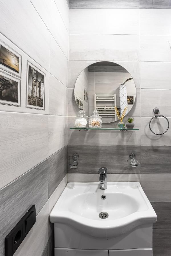 Hotelise I Tonic Apartment Ереван Экстерьер фото
